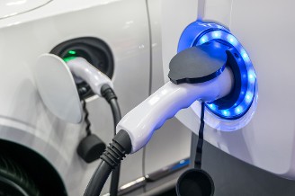 Véhicule électrique : bonus majoré pour les bornes de recharge