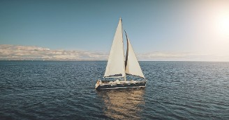 Catamaran, voilier, bateau sans permis : comment les Français naviguent-ils ?
