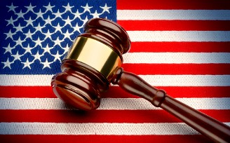 Droits de douane américains : la justice s’en mêle